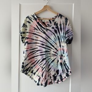 EUC Vintage Havana Tie-dye Relaxed fit V-neck Tee in Size Small